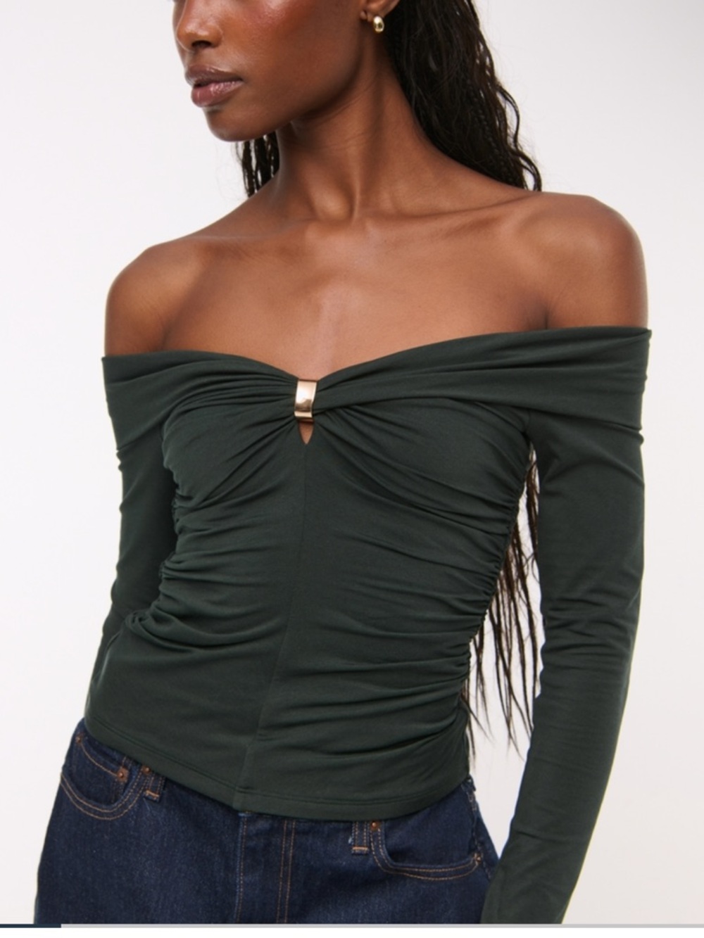 Abercrombie & Fitch Off-Shoulder Ruched Long Sleeve Top in Deep Green